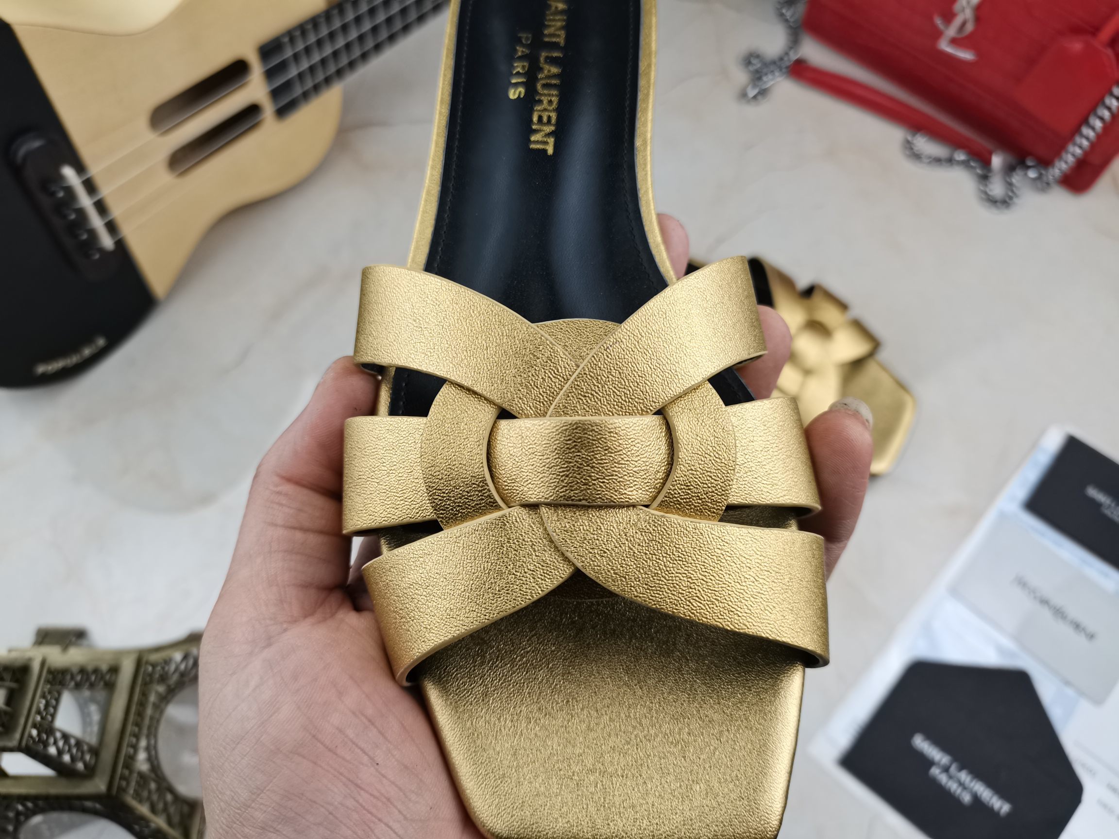 Sa1nt Lau*nt Women’s Tribute Flat Mules Gold For Women Y51