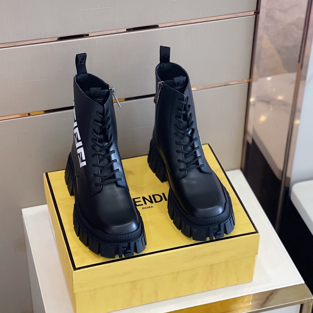 F**di Force High Tops Boots Black For Men 7U1447AD74