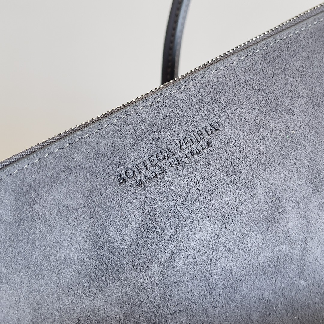 B0tt*ga Ven*ta Large Arco Tote Bag Grey , For Women, Women’s Bags 18.1in/46cm