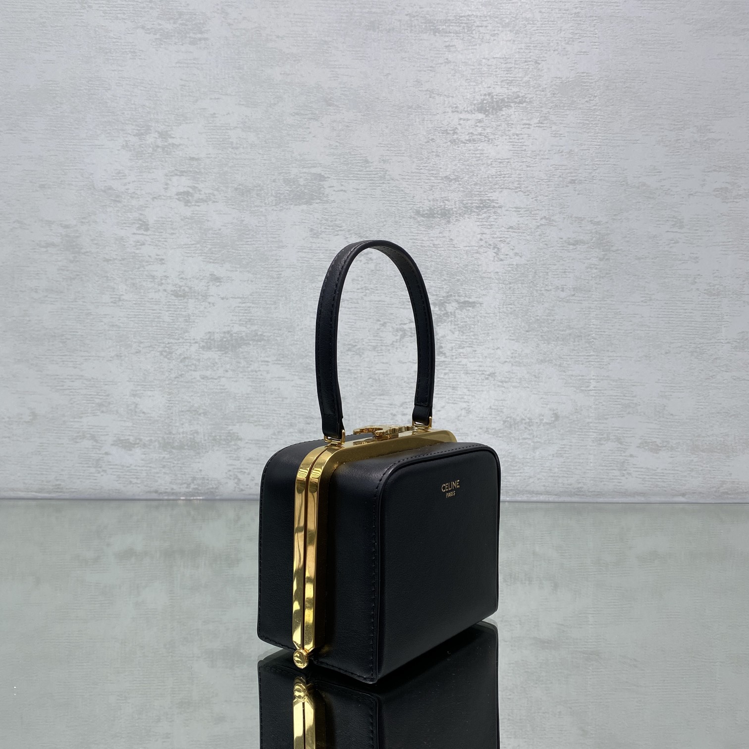 Ce1i*e Triomphe Minaudiere Black For Women 4in/10cm