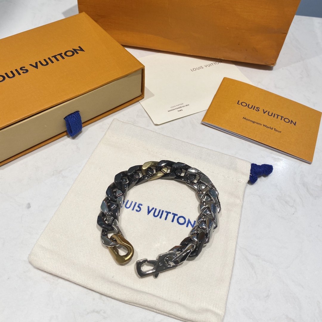 L0vis Vvtt0n Bracelet