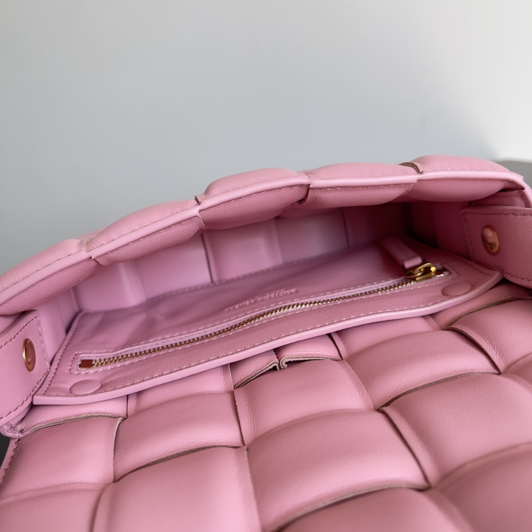 B0tt*ga Ven*ta Small Padded Cassette Pink , For Women, Women’s Bags 7.5in/19cm