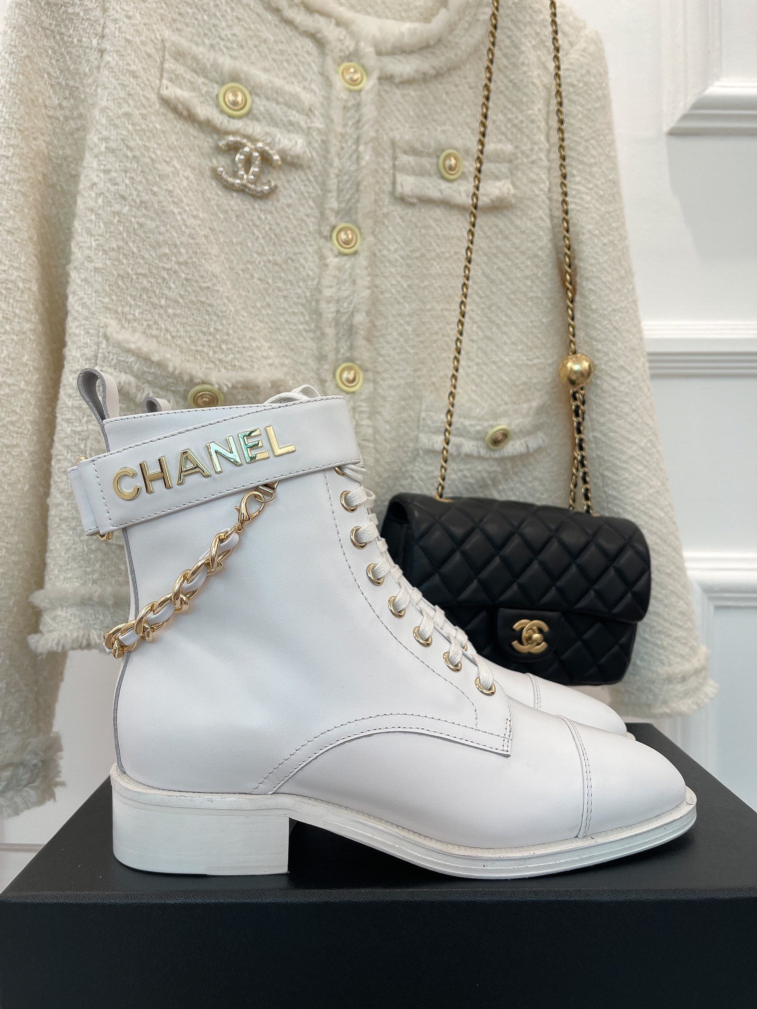 Ch**el Women’s Lace-Up With Chain White For Women 1.5in/4cm