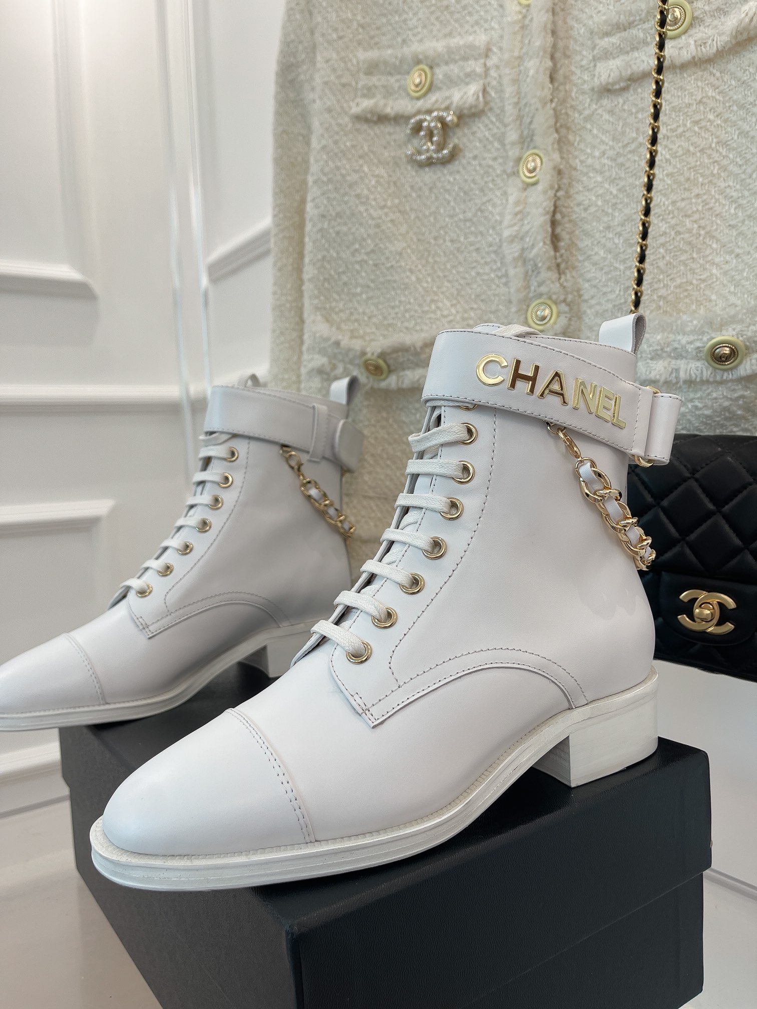 Ch**el Women’s Lace-Up With Chain White For Women 1.5in/4cm