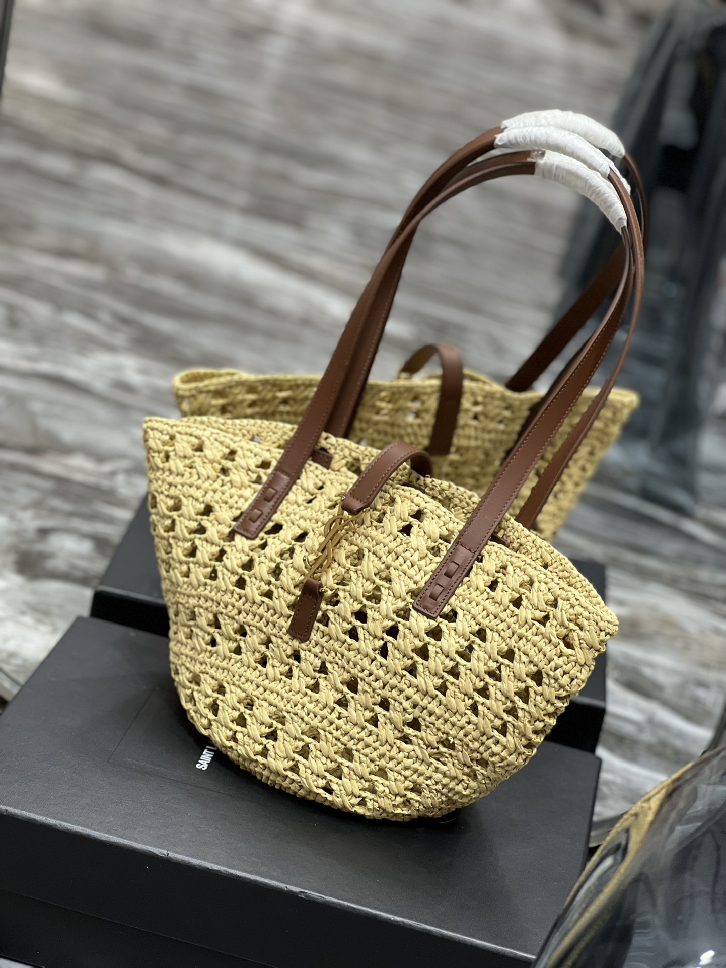 Sa1nt Lau*nt Panier Medium Bag Beige For Women, Women’s Bags 16.5in/42cm Y51