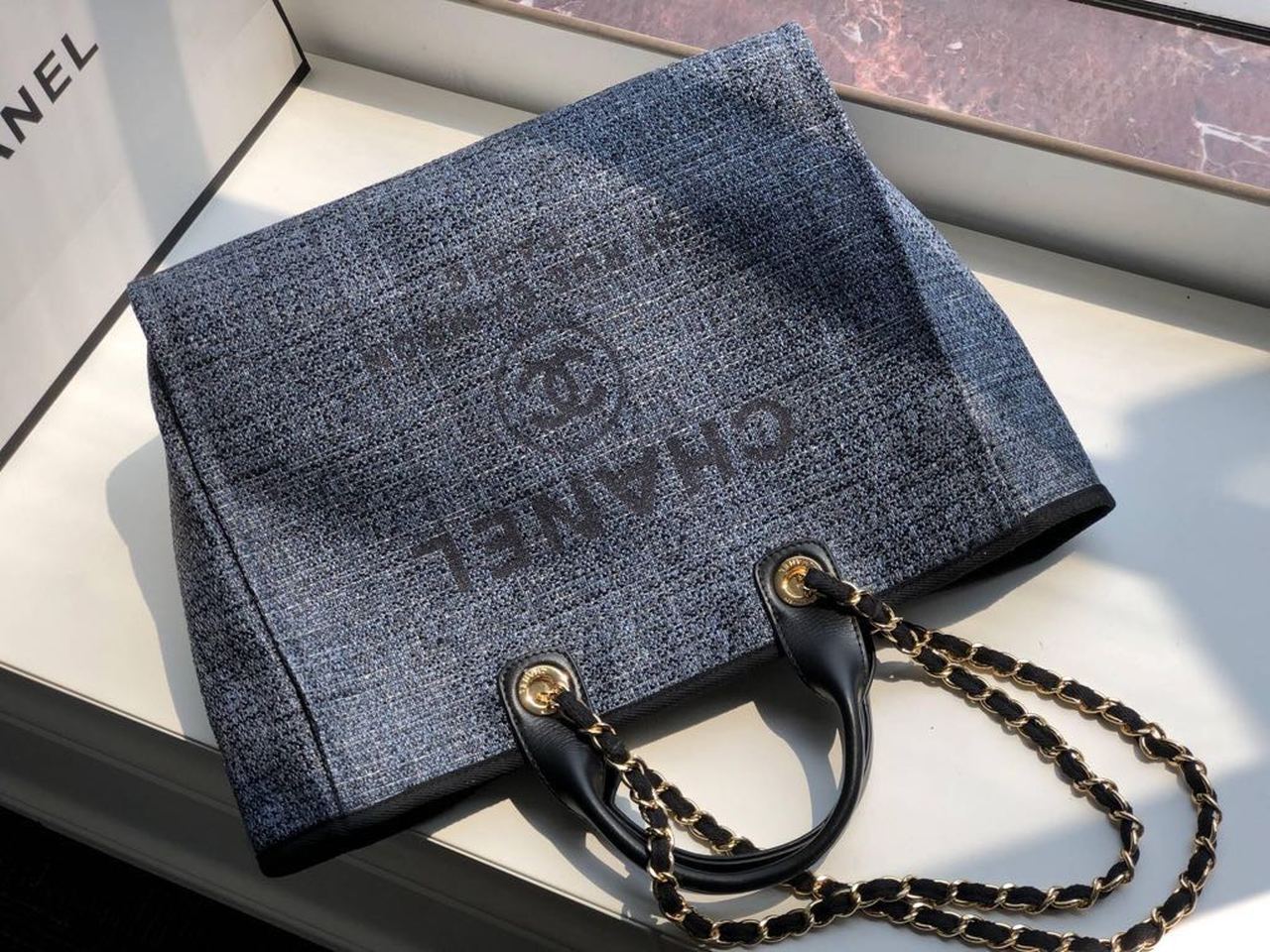 Ch**el Deauville Tote 38cm Blue/Black For Women A66941